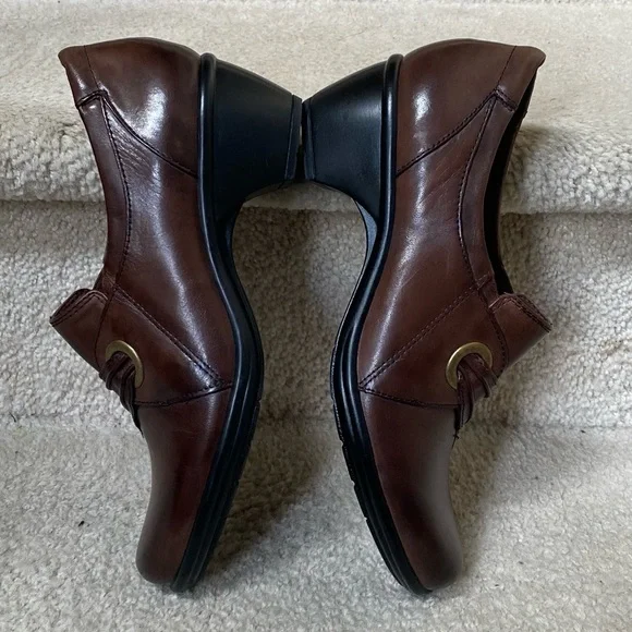 CLARKS BENDABLES SHOES WOMENS/BROWN/ SIZE 8 1/2 M/ STYLE # 38479/ USED. - Picture 6 of 8